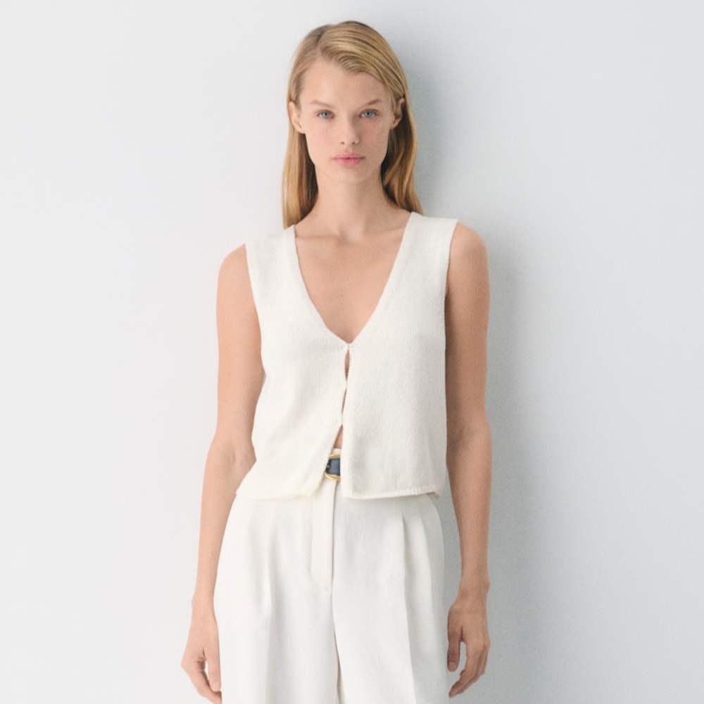 Basque Sweater Vest Wilfred